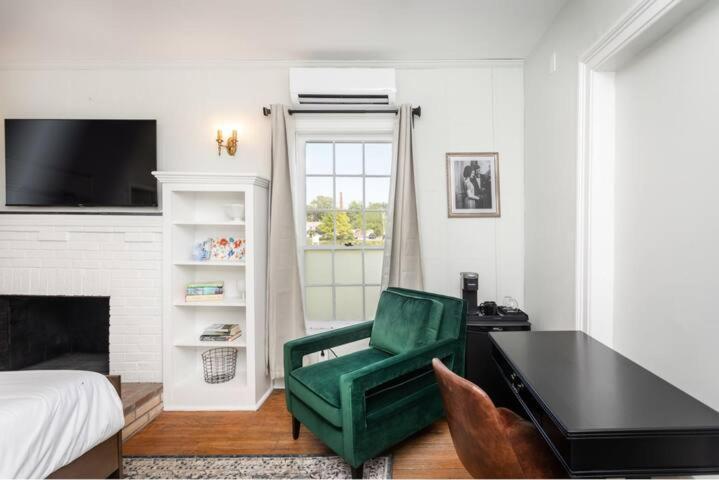 The Legacy Inn Luray Extérieur photo